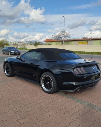 Ford Mustang cena 79000 przebieg: 170000, rok produkcji 2015 z Łódź małe 121